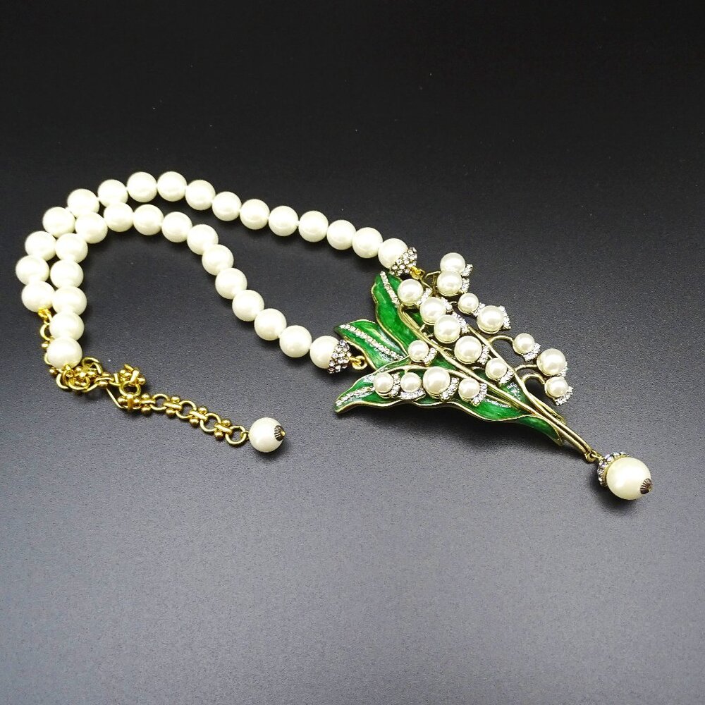 HEIDI DAUS  Lily Of The Valley White Faux Pearls Beaded Crystal Drop Necklace
